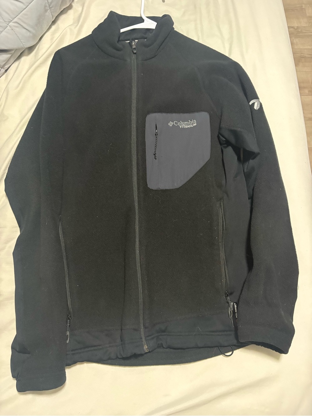 Columbia Men’s Black Performance Fleece Jacket